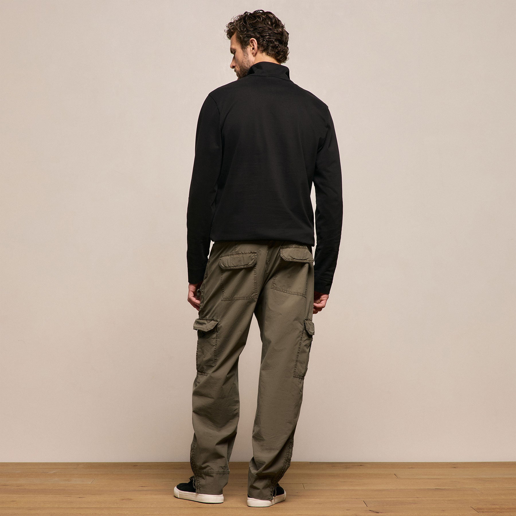 Parachute Poplin Cargo in Light Olive Pigment | James Perse Los Angeles