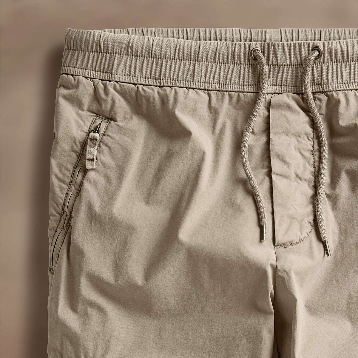 Strtch Spm Ppln Zp Pocket Crg in Overcast Pigment | James Perse Los Angeles