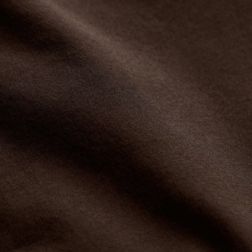 Parachute Poplin Cargo Short in Bark Pigment | James Perse Los Angeles