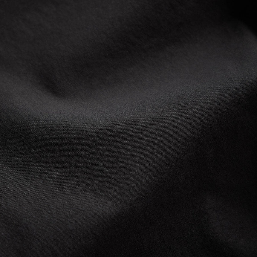 Parachute Poplin Cargo Short in Black | James Perse Los Angeles