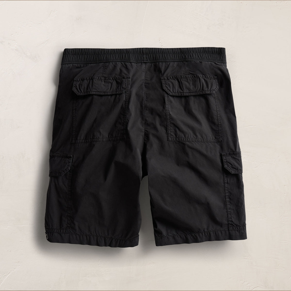 Parachute Poplin Cargo Short in Black | James Perse Los Angeles