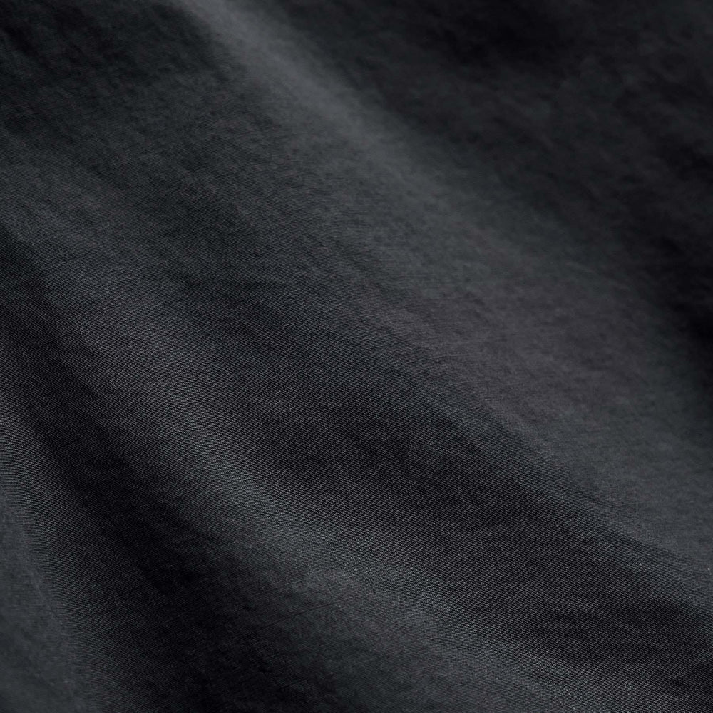 Parachute Poplin Cargo Short in Blue Noir Pigment | James Perse Los Angeles