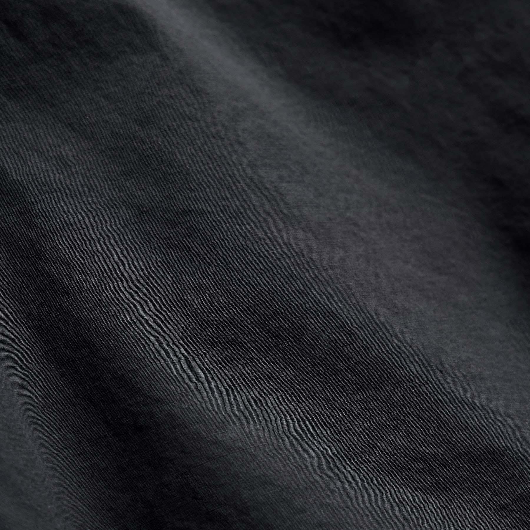 Parachute Poplin Cargo Short in Blue Noir Pigment | James Perse Los Angeles