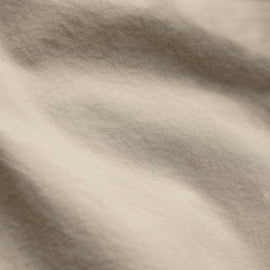 Parachute Poplin Cargo Short in Flax Pigment | James Perse Los Angeles