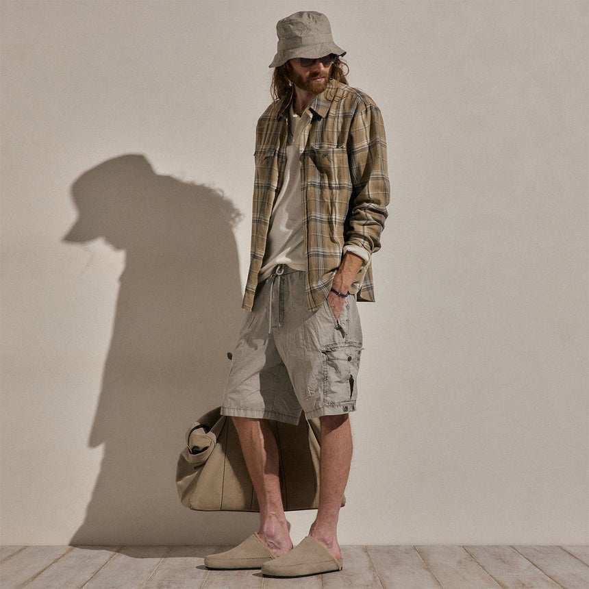 Parachute Poplin Cargo Short in Fog Pigment | James Perse Los Angeles