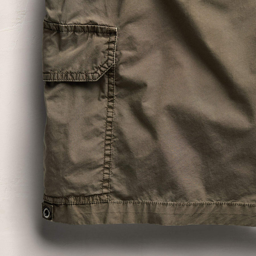 Parachute Poplin Cargo Short In Light Olive Pigment | James Perse Los Angeles