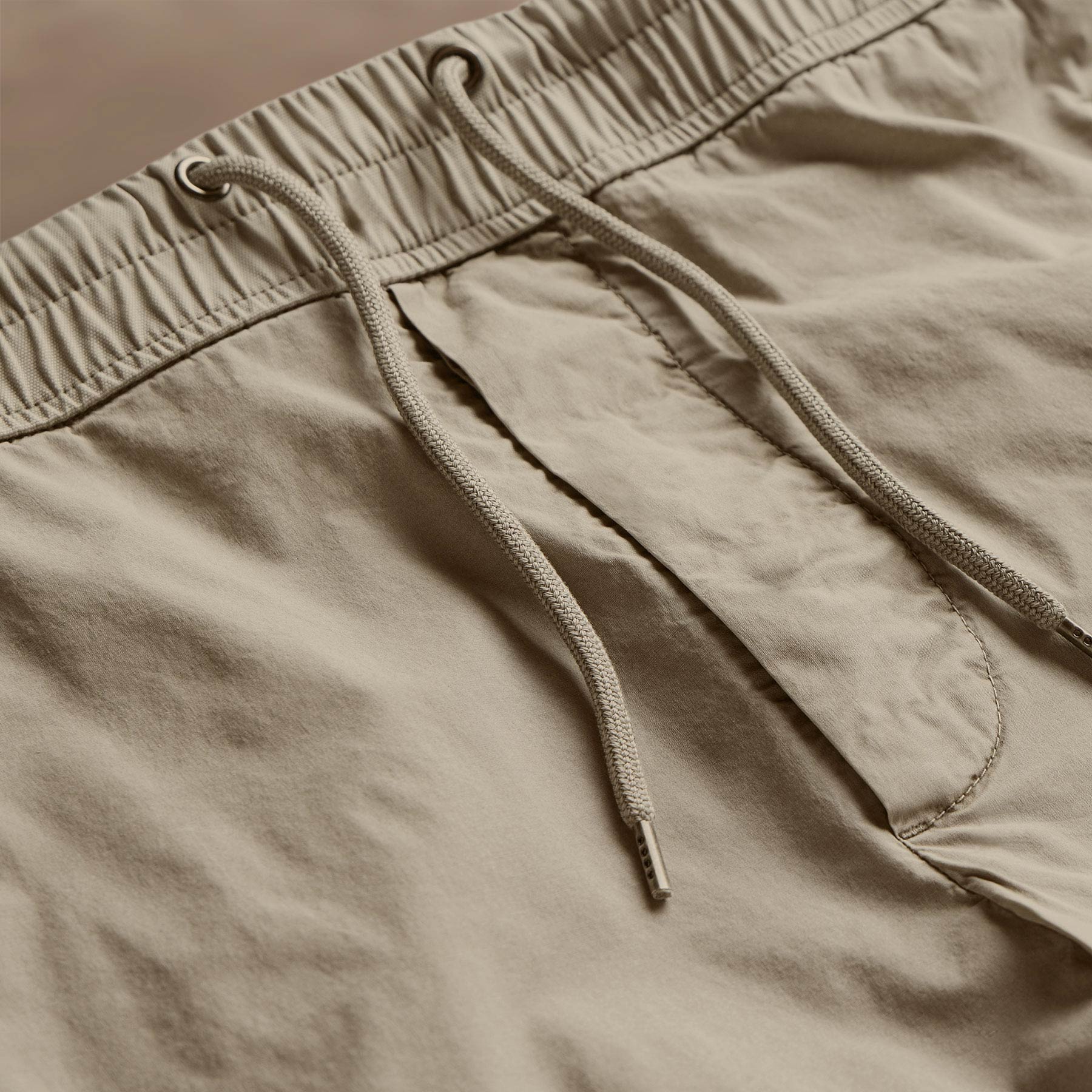 Strch Supima Poplin Cargo Shirt in Overcast Pigment | James Perse Los Angeles