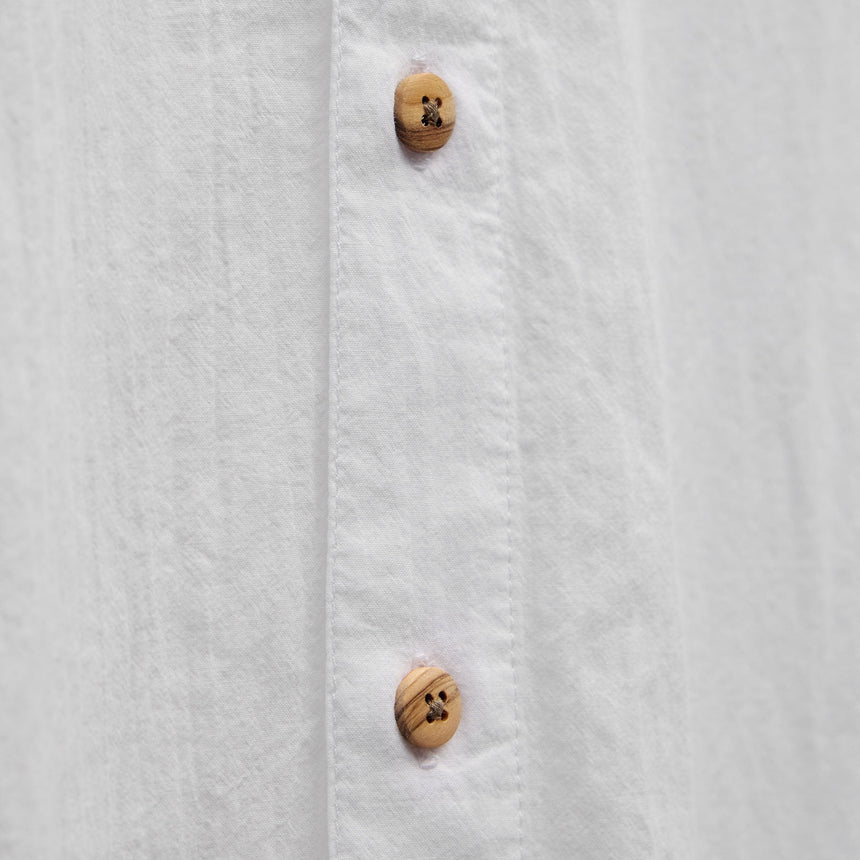 Salt Shrunk Muslin Long Sleeve Shirt in White | James Perse Los Angeles