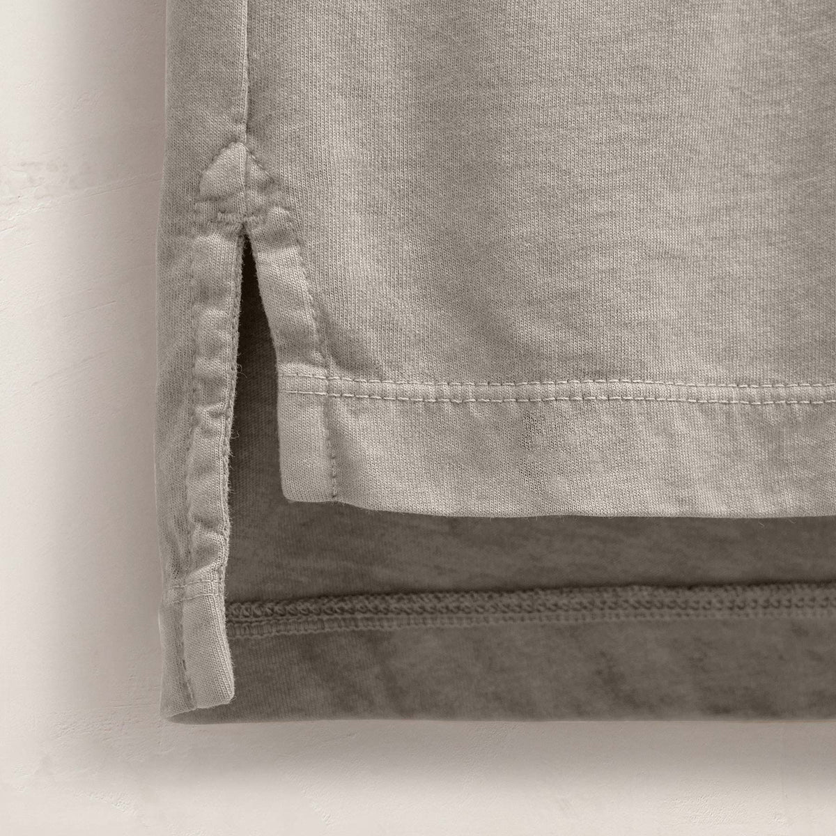 Sueded Jersey Polo in Concrete Pigment | James Perse Los Angeles