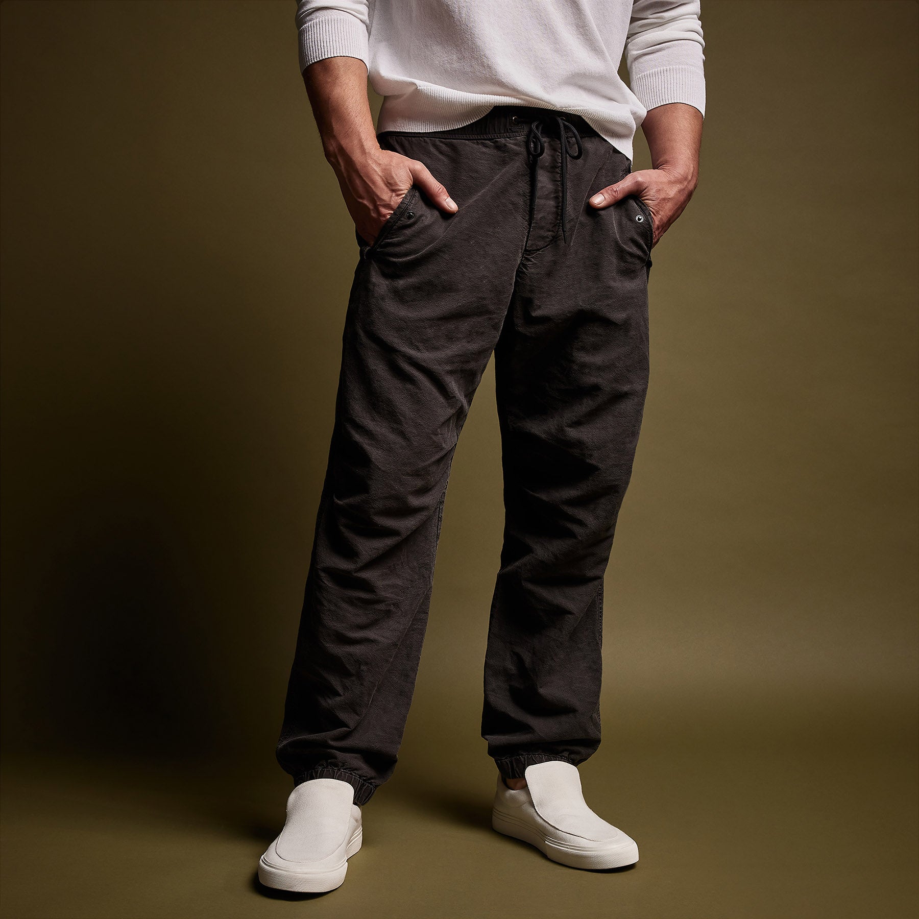 Textured Flight Pant - Magma Pigment | James Perse Los Angeles