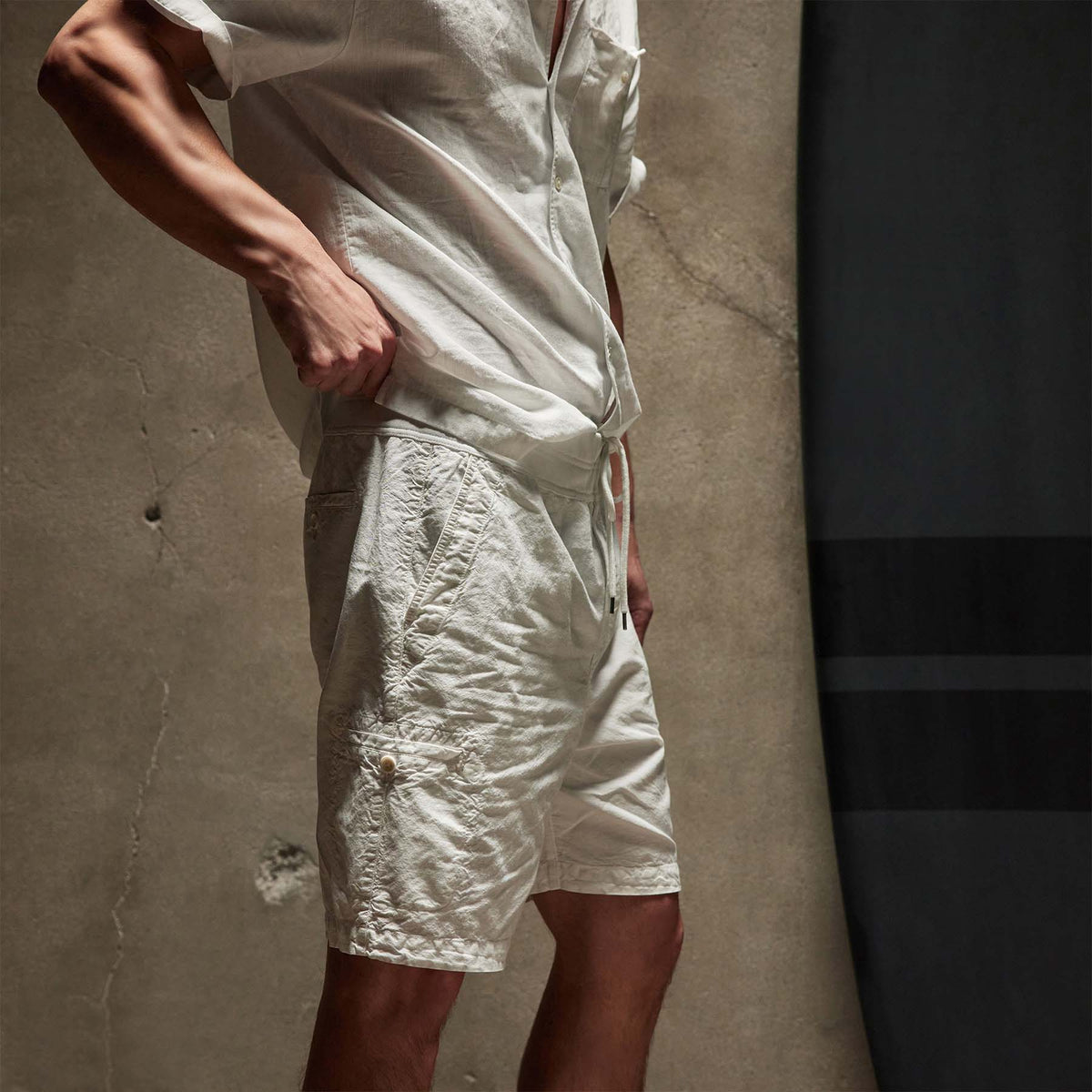Relaxed Fit Hemp Cotton Short in White | James Perse Los Angeles