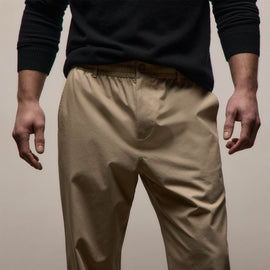 Elevated Cotton Twill Drawstring Trouser in Light Khaki | James Perse Los Angeles