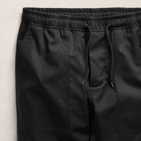Fine Cotton Twill Patch Pocket Pant in Black | James Perse Los Angeles