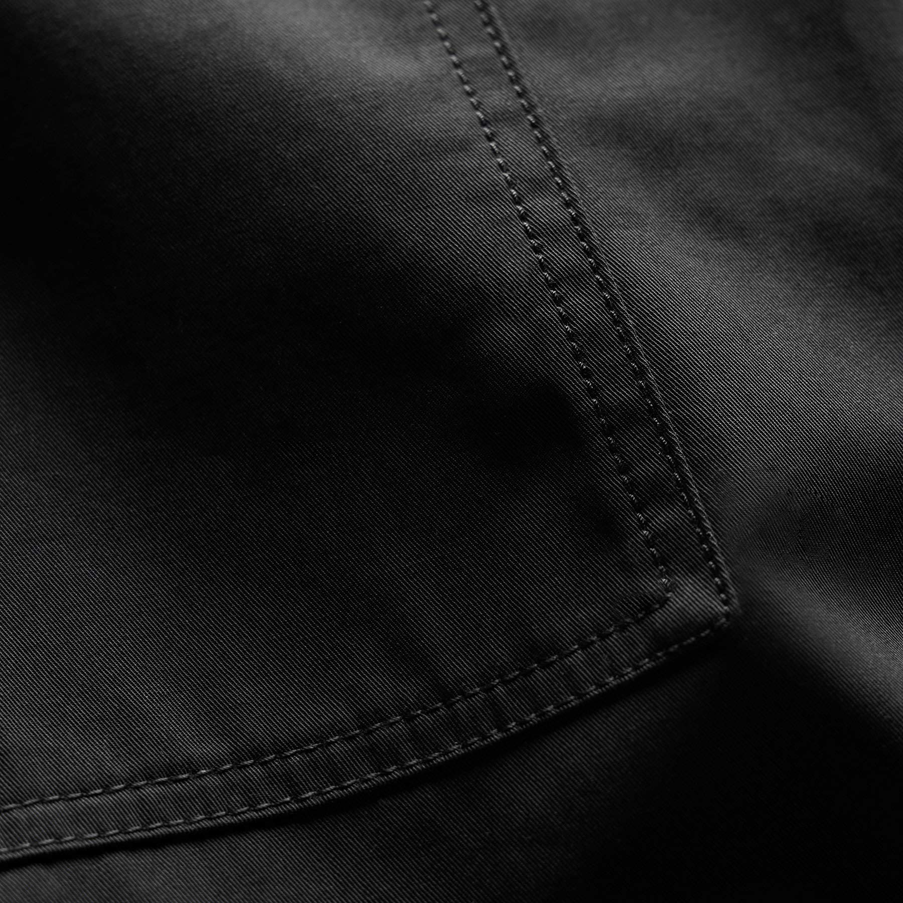 Fine Cotton Twill Patch Pocket Pant in Black | James Perse Los Angeles