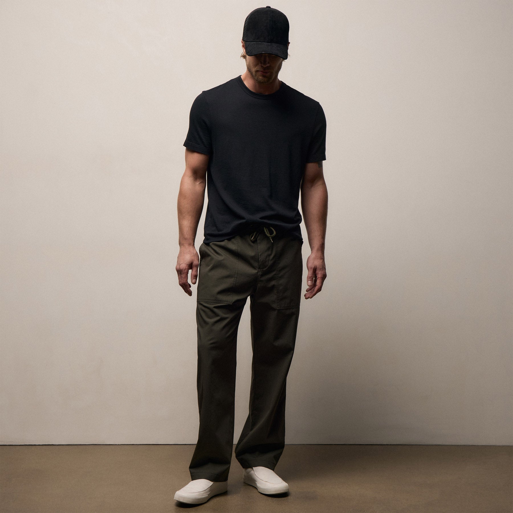 Fine Cotton Twill Patch Pocket Pant In Dark Olive | James Perse Los Angeles