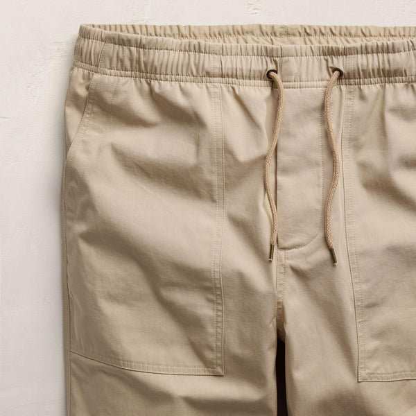 Fine Cotton Twill Patch Pocket Pant in Light Khaki | James Perse Los Angeles
