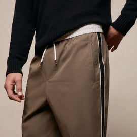 Elevated Cotton Twill Track Pant in Light Olive/Black/White | James Perse Los Angeles