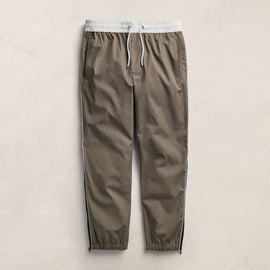 Elevated Cotton Twill Track Pant in Light Olive/Black/White | James Perse Los Angeles