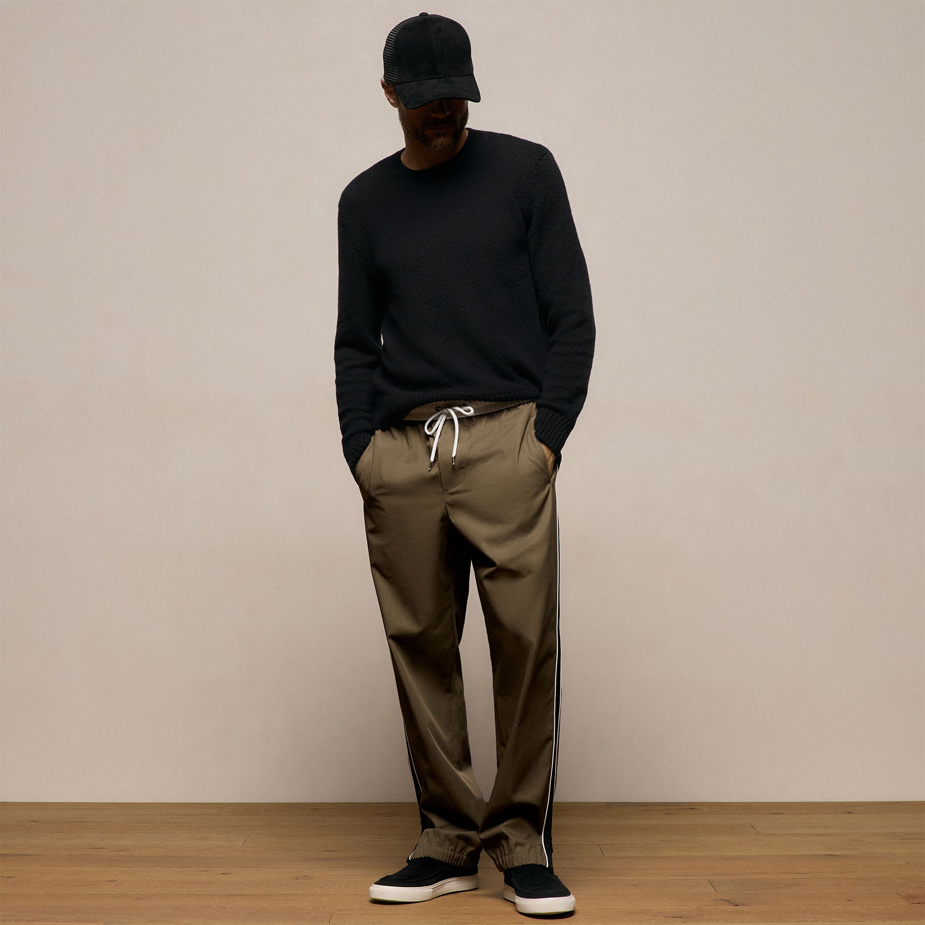Elevated Cotton Twill Track Pant in Light Olive/Black/White | James Perse Los Angeles