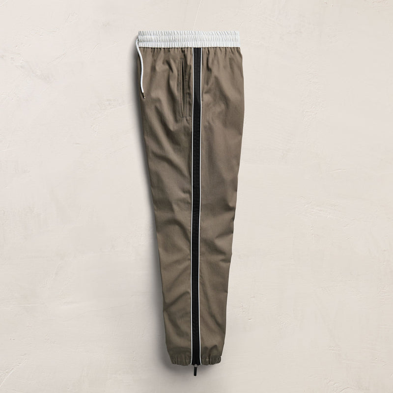Elevated Cotton Twill Track Pant in Light Olive/Black/White | James Perse Los Angeles