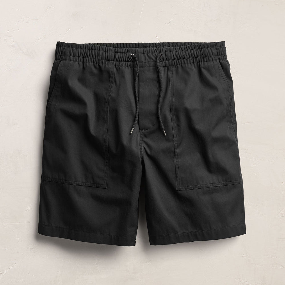 Fine Cotton Twill Patch Pocket Short in Black | James Perse Los Angeles