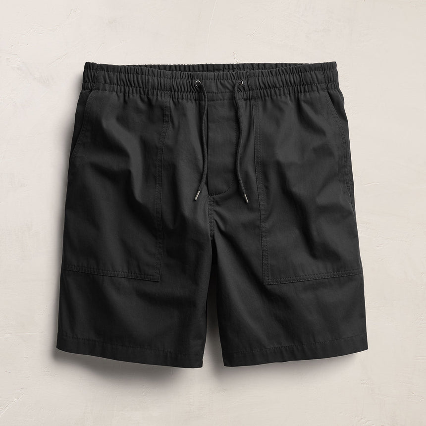 Fine Cotton Twill Patch Pocket Short in Black | James Perse Los Angeles