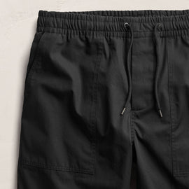 Fine Cotton Twill Patch Pocket Short in Black | James Perse Los Angeles