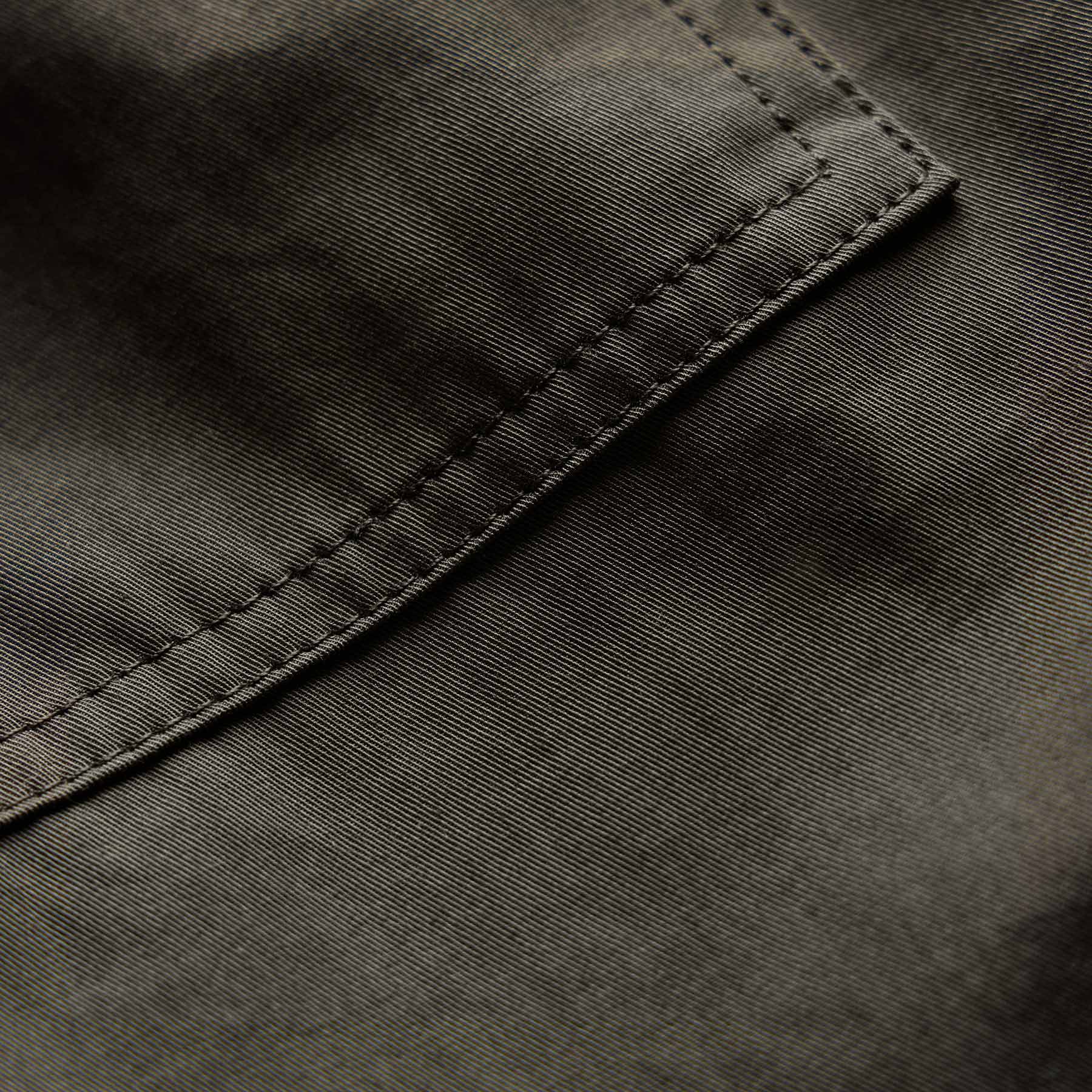 Fine Cotton Twill Patch Pocket Short in Dark Olive | James Perse Los Angeles