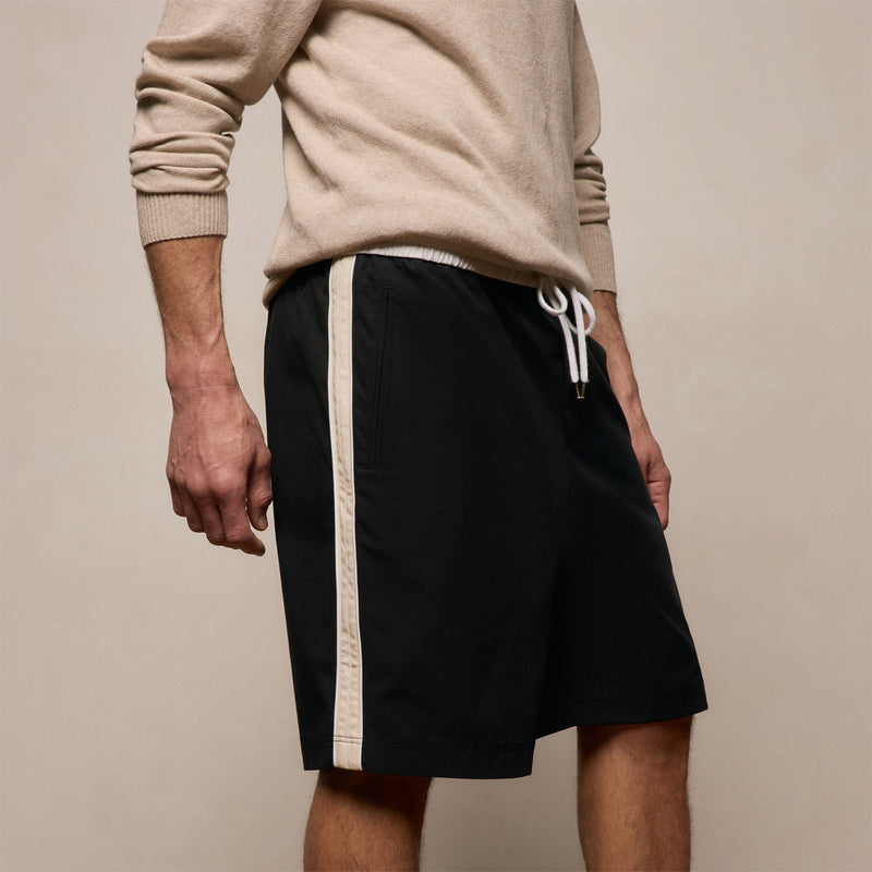 Elevated Cotton Twill Track Short in Black/Latte/White | James Perse Los Angeles