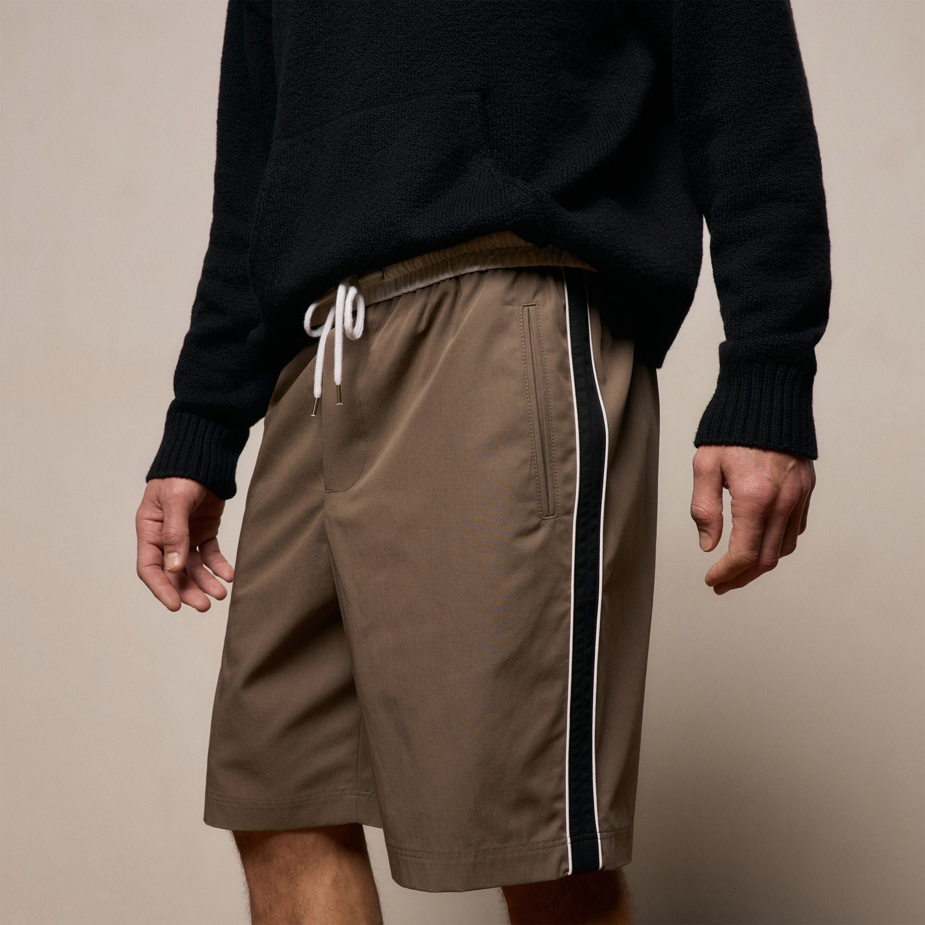 Elevated Cotton Twill Track Short in Light Olive/Black/White | James Perse Los Angeles