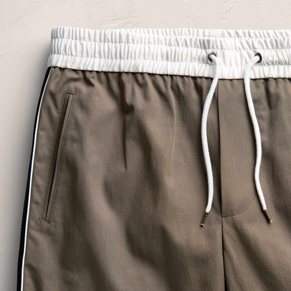 Elevated Cotton Twill Track Short in Light Olive/Black/White | James Perse Los Angeles