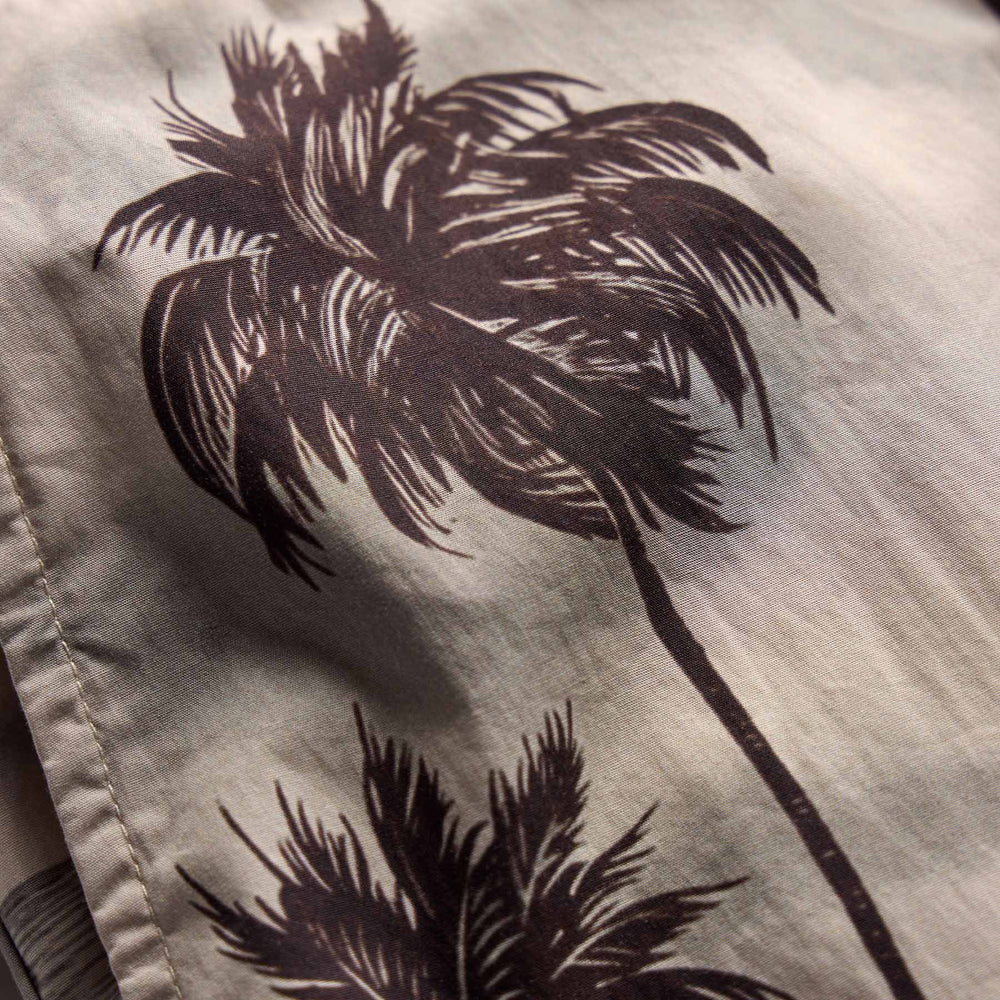 Palm Printed Short in Stone | James Perse Los Angeles