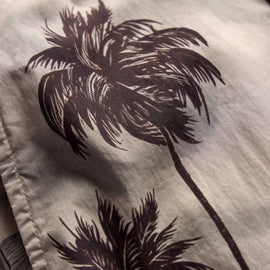 Palm Printed Short in Stone | James Perse Los Angeles