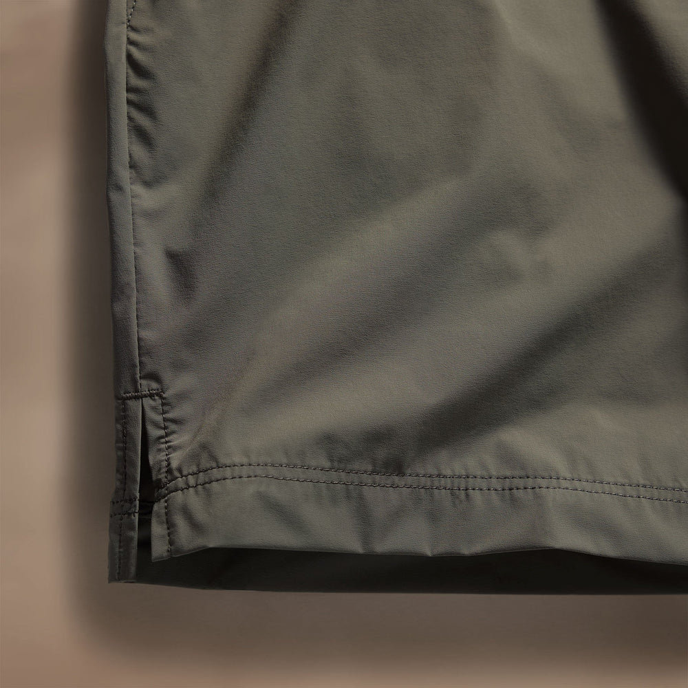 Technical Stretch Nylon Split Hem Boardshort in Artillery | James Perse Los Angeles