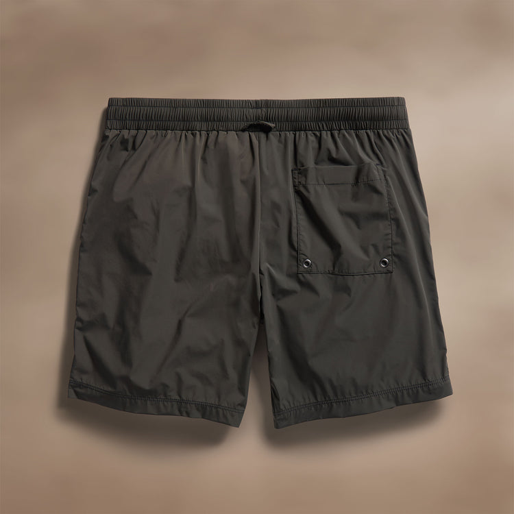 Technical Stretch Nylon Split Hem Boardshort in Hemlock | James Perse Los Angeles