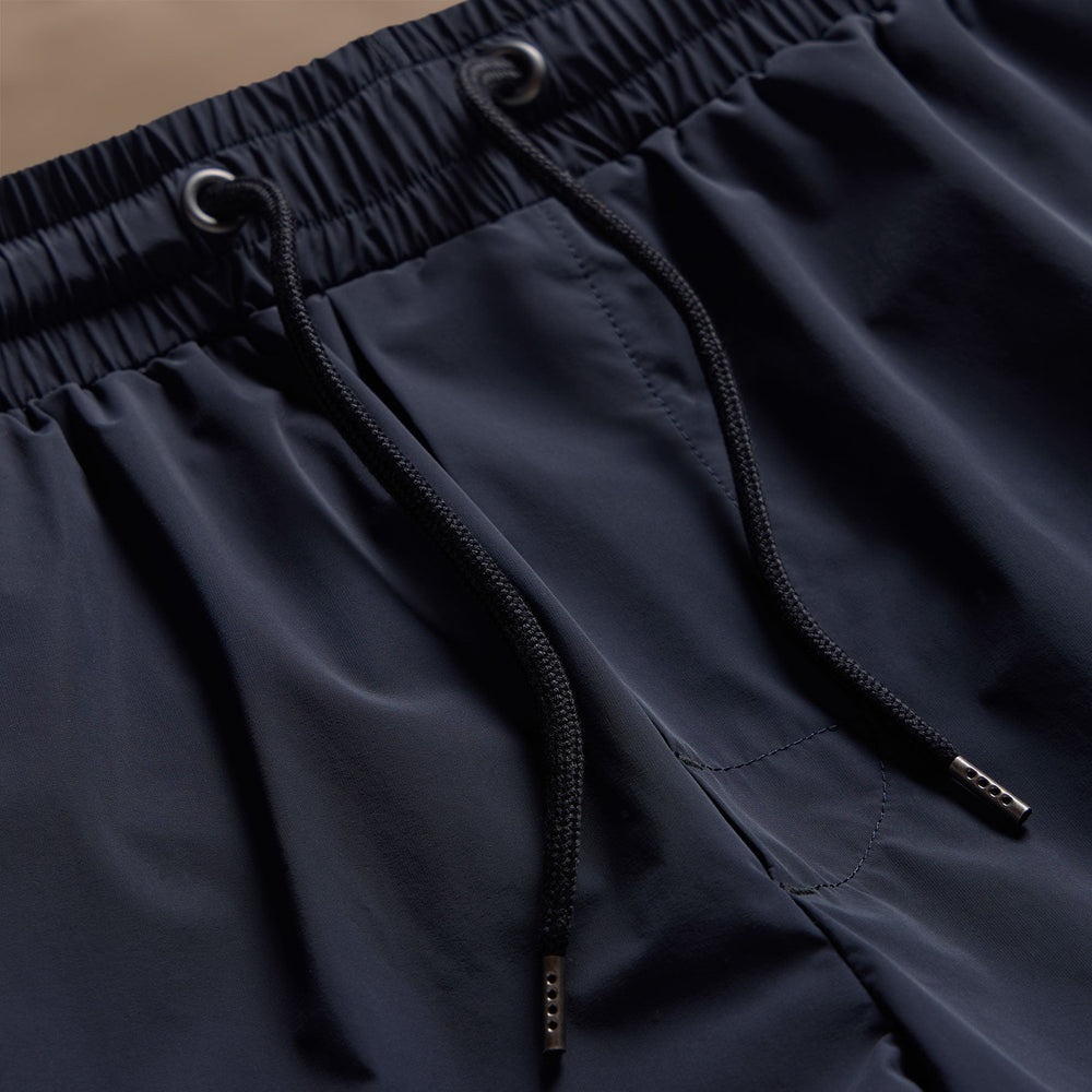 Technical Stretch Nylon Split Hem Boardshort in Navy | James Perse Los Angeles