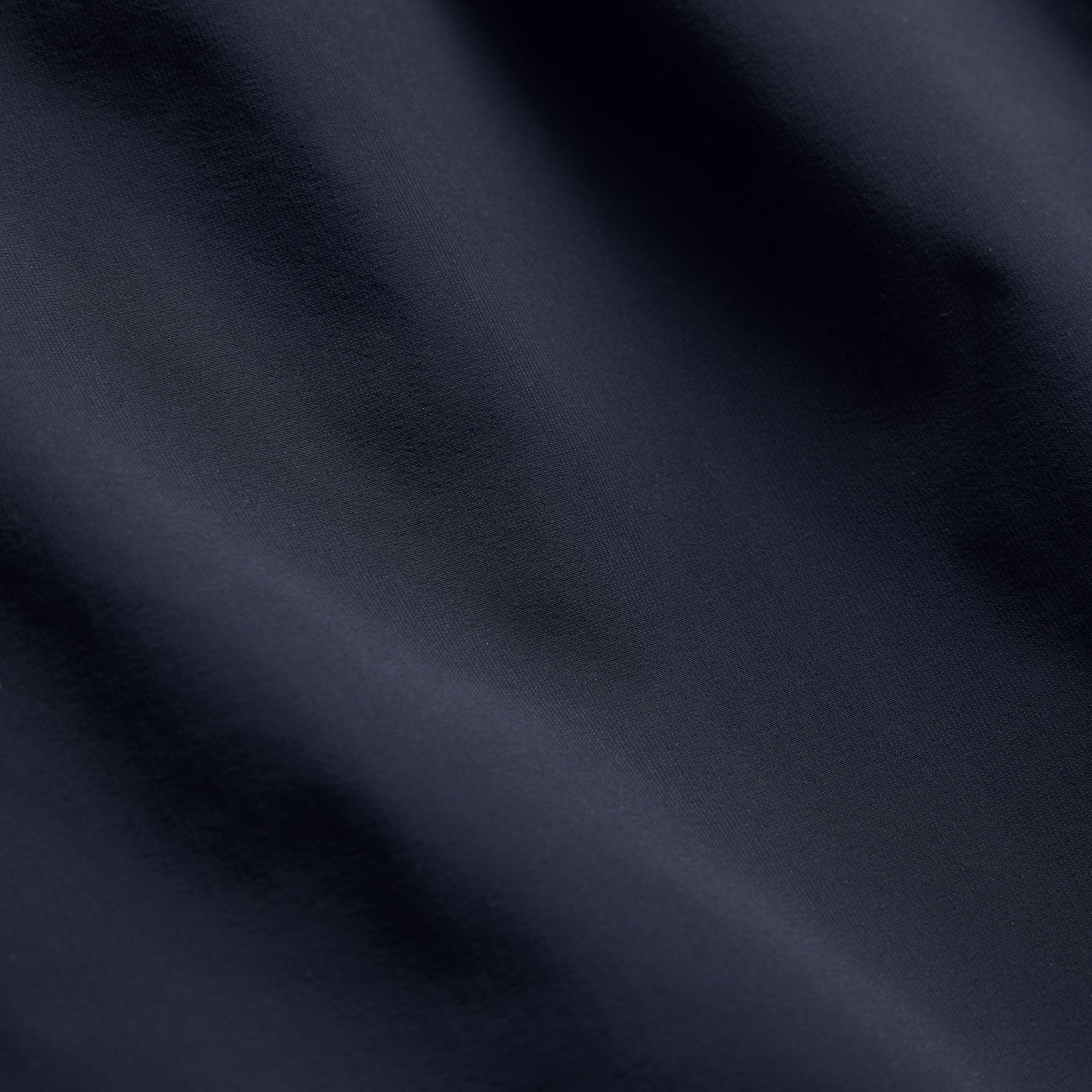 Technical Stretch Nylon Split Hem Boardshort in Navy | James Perse Los Angeles