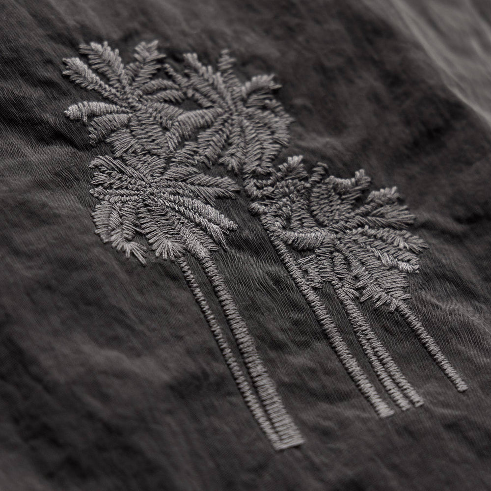 Palm Embroidered Boardshort in Carbon | James Perse Los Angeles