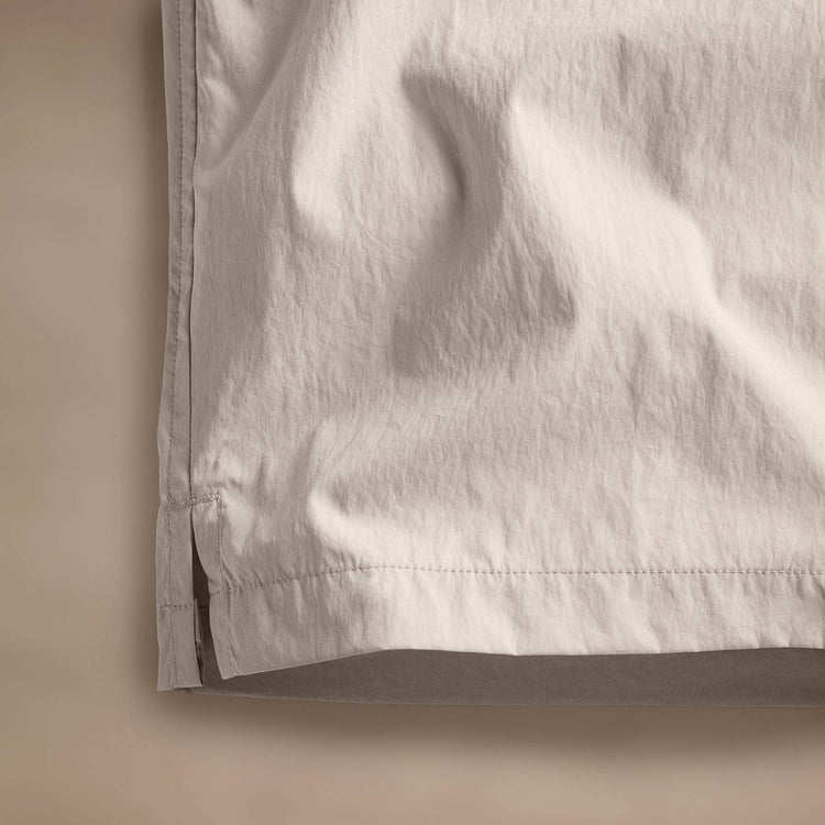 Palm Embroidery Shorts in Salt | James Perse Los Angeles