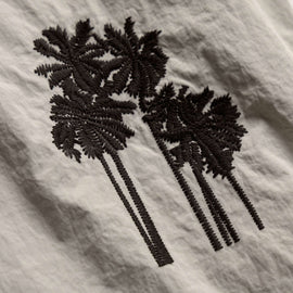 Palm Embroidered Boardshort in Salt | James Perse Los Angeles