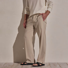 Lighweight Wool Pull On Trouser in Flax | James Perse Los Angeles
