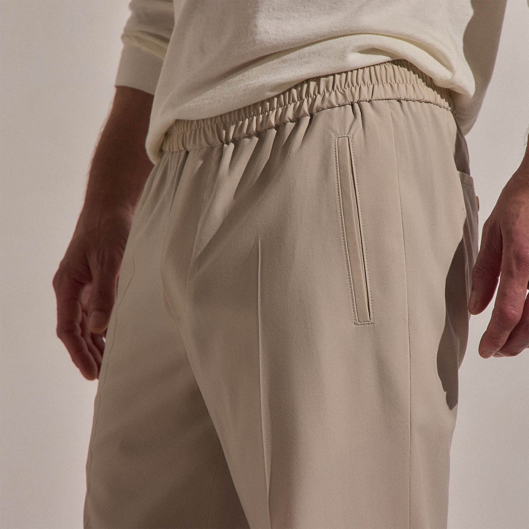 Lighweight Wool Pull On Trouser in Flax | James Perse Los Angeles
