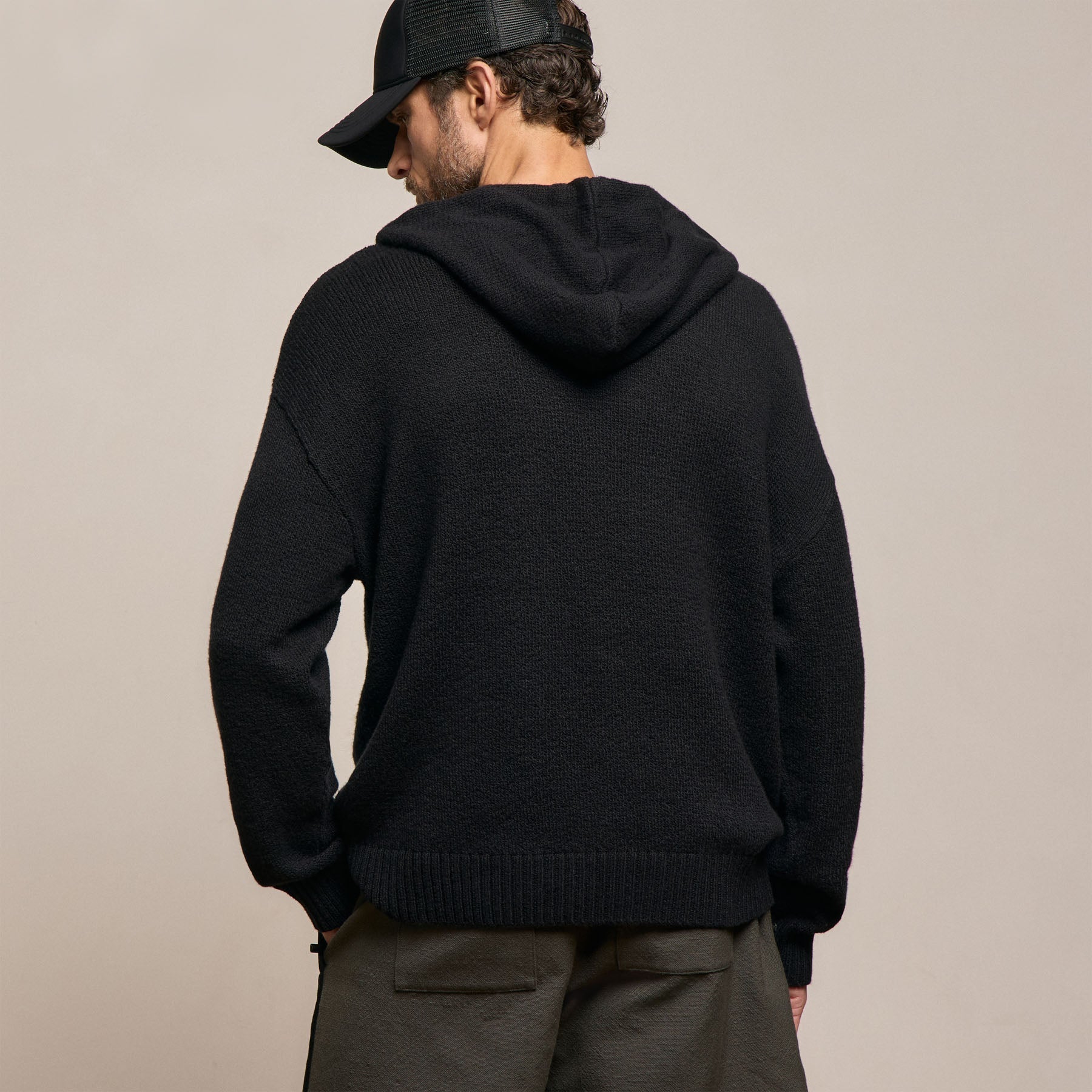 Stretch Cotton Hoodie in Black | James Perse Los Angeles