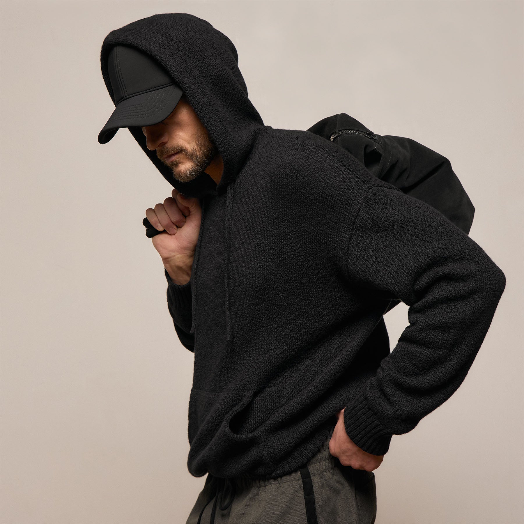 Stretch Cotton Hoodie in Black | James Perse Los Angeles