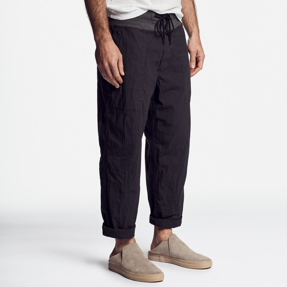 Mixed Media Poplin Pant in Carbon | James Perse Los Angeles