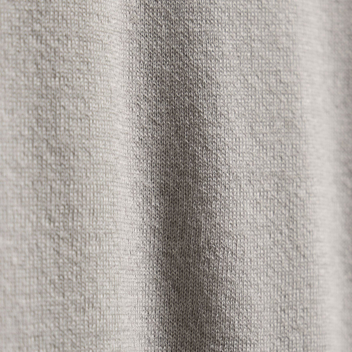 Ultra Fine Cshmr Raglan Crew in Concrete | James Perse Los Angeles