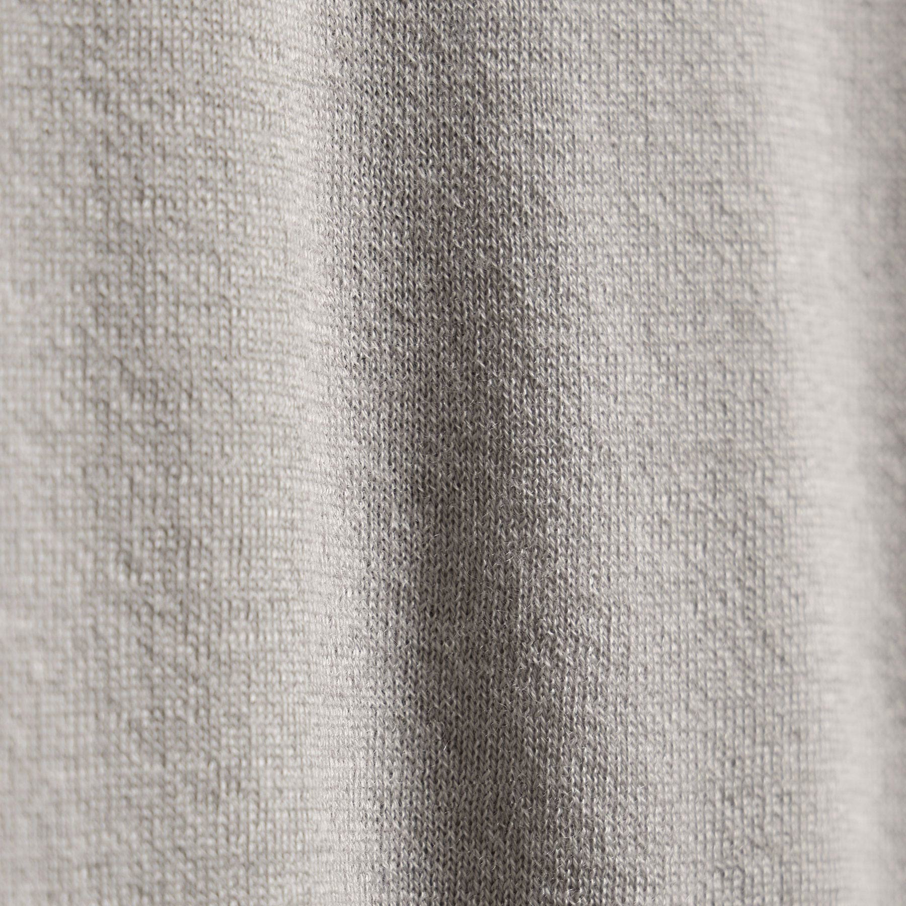 Ultra Fine Cshmr Raglan Crew in Concrete | James Perse Los Angeles