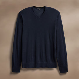 Ultra Fine Cshmr VinNeck Sweater in Dark Navy | James Perse Los Angeles