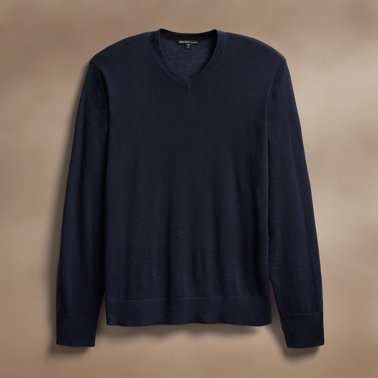 Ultra Fine Cshmr VinNeck Sweater in Dark Navy | James Perse Los Angeles