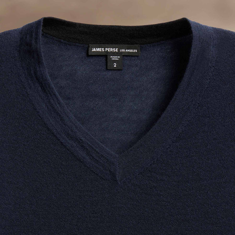 Ultra Fine Cshmr VinNeck Sweater in Dark Navy | James Perse Los Angeles